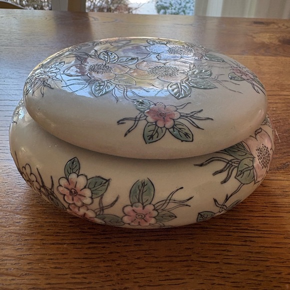 None Other - Vintage Grandmillennial cottage core pastel Floral Ceramic shallow bowl with lid